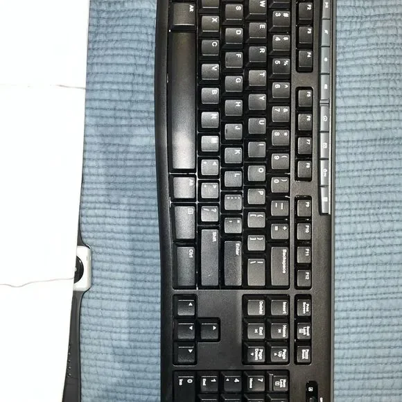 Logitech computer mouse - Picture 8 of 9